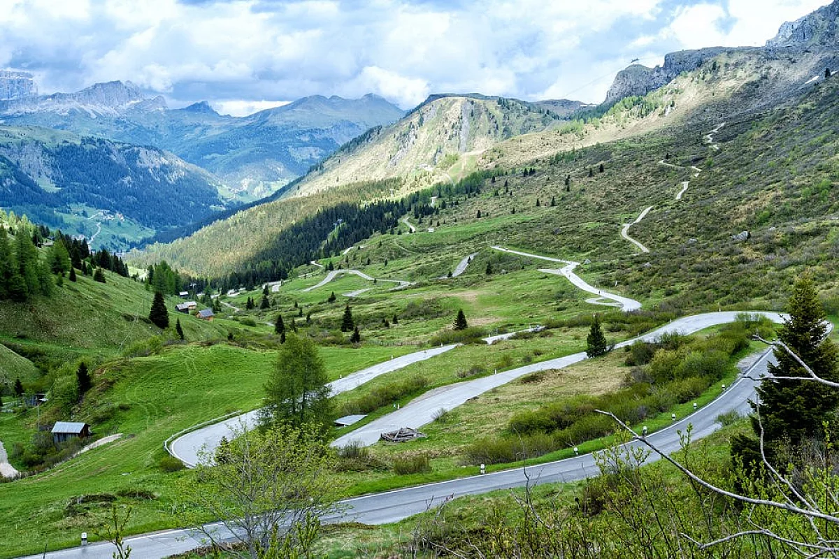 Il Sellaronda, o Tour dei Quattro Passi in moto