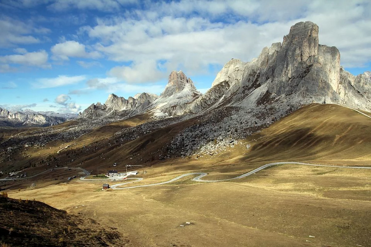 Dolomiti Tour, viaggio in moto ad alta quota