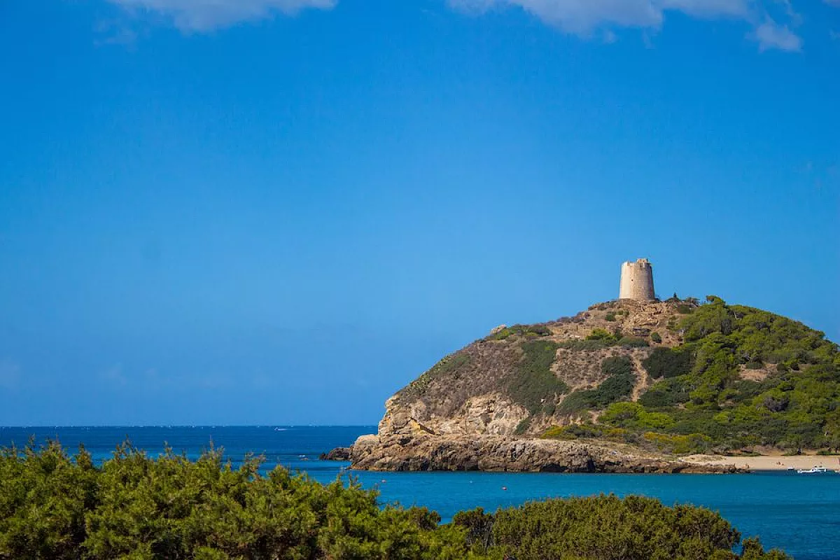 Tra mare ed entroterra, itinerari alla scoperta del Sud Sardegna in moto