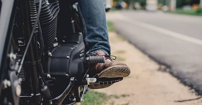 Salvascarpe moto: scopri le caratteristiche e i diversi modelli