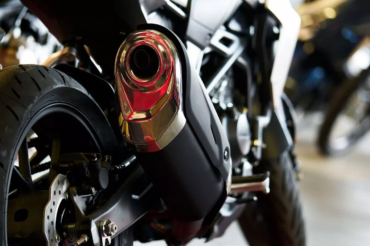 lana di roccia scarico moto