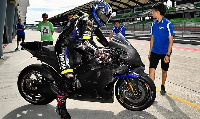 test_motogp_sepang_yamaha