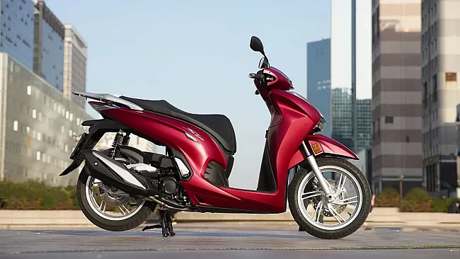 https://www.honda.it/motorcycles/range/scooter/sh350i/overview.html