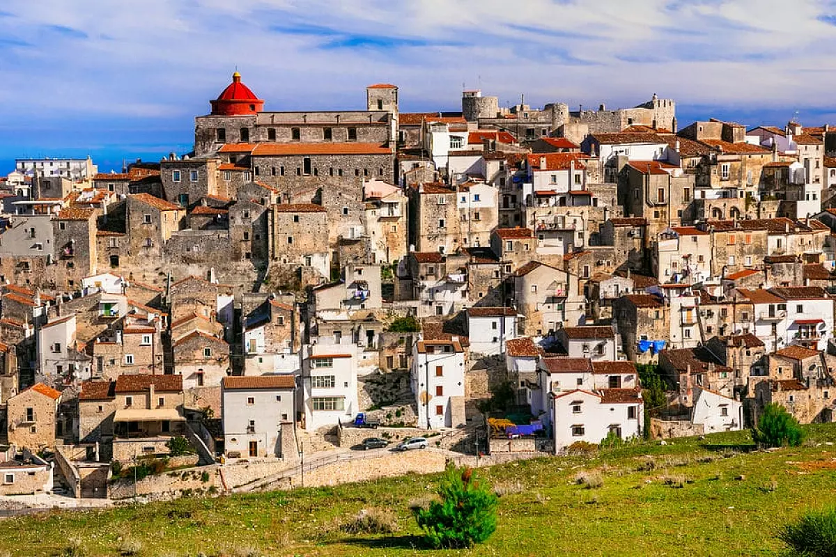 Vico del Gargano, il borgo delle arance e delle olive: un magnifico invito a scoprire la cucina della Puglia