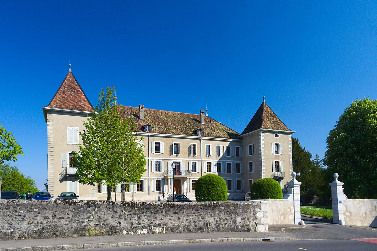 Il Castello di Dardagny nel Canton Ginevra