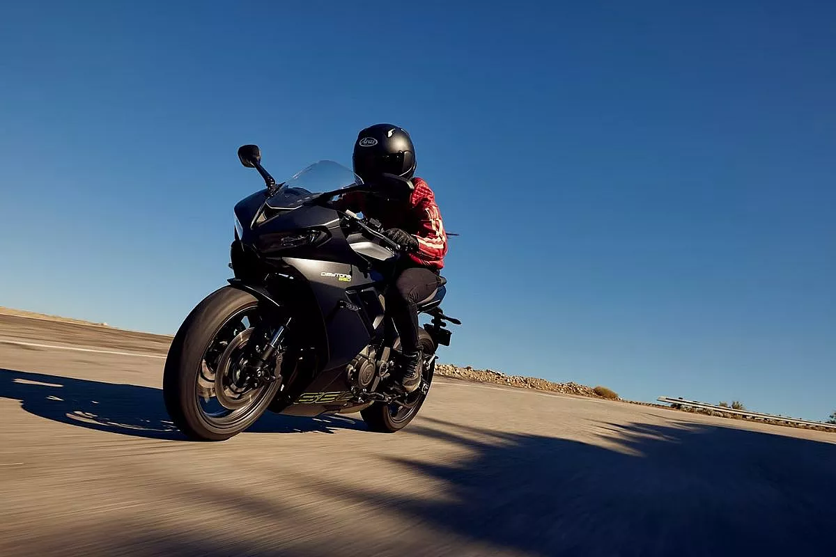 Triumph Daytona 660