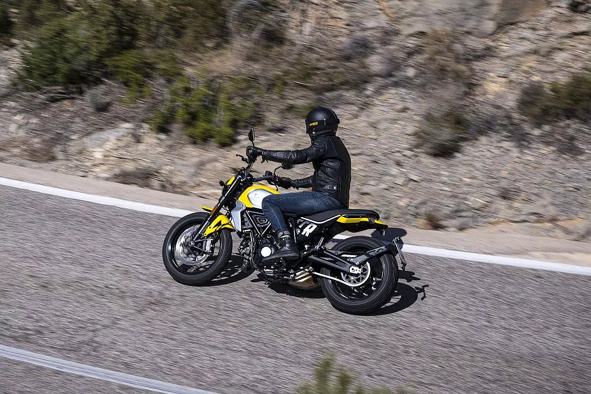 Ducati Scrambler Icon 62 Yellow