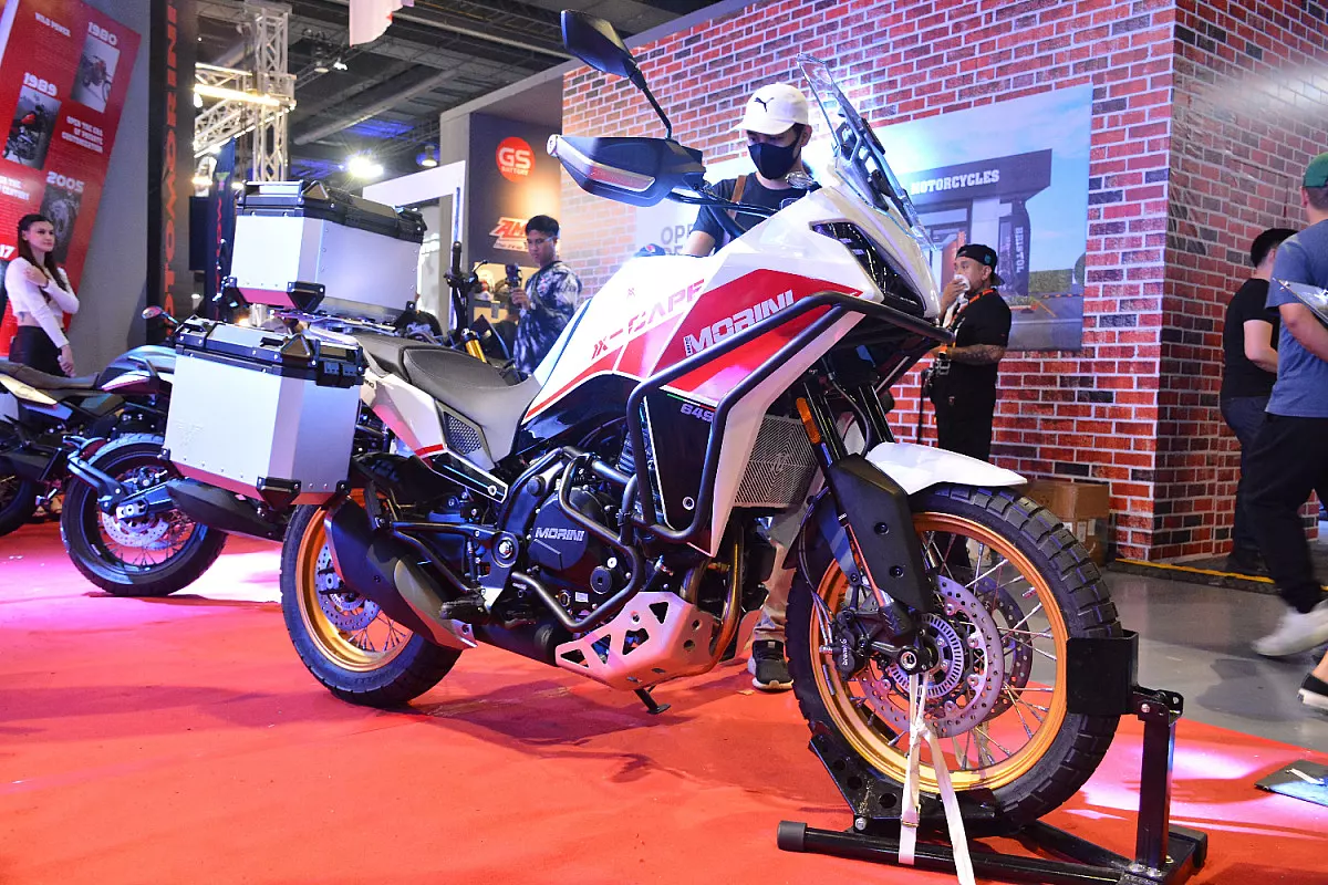 Motocicletta Moto Morini X-CAPE del 2023