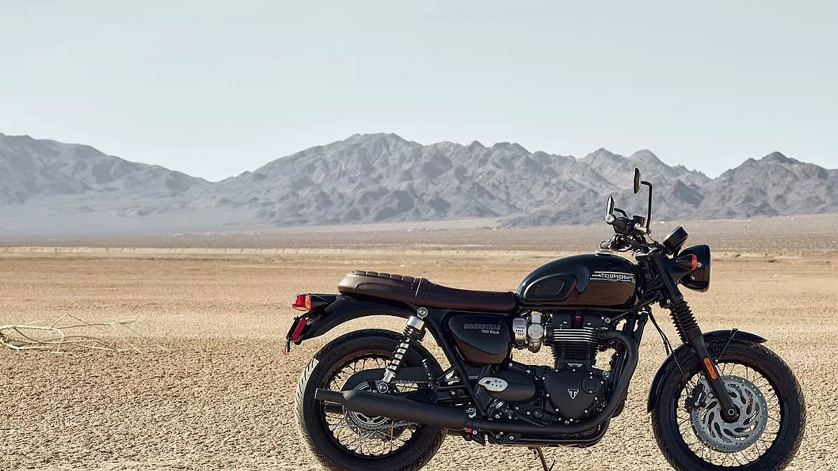Triumph T120 Bonneville black