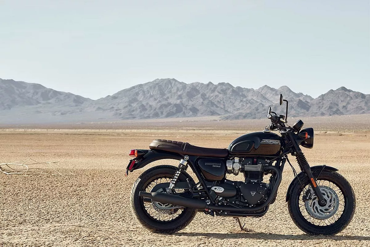 Triumph T120 Bonneville black
