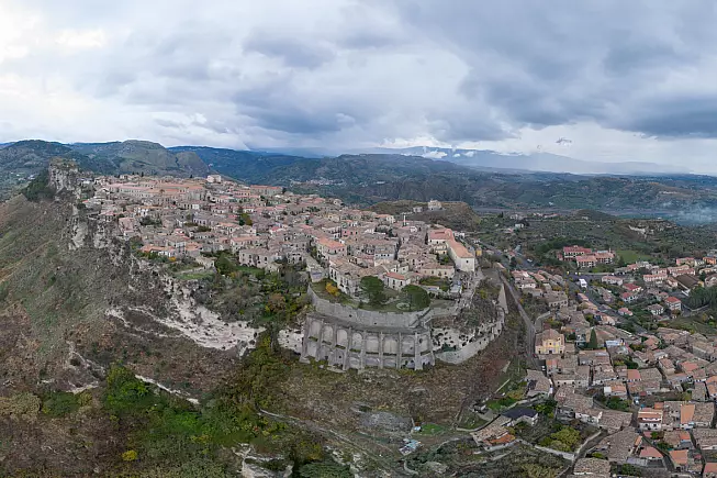 Gerace vista dall'alto. 