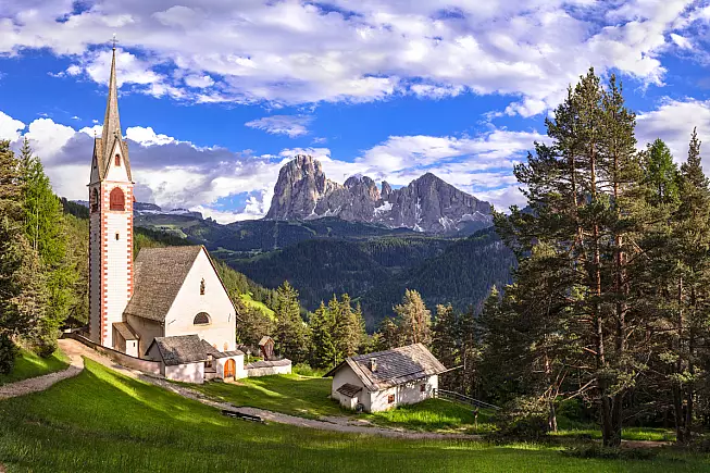 La Chiesa di San Giacomo, di Ortisei. 