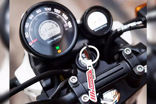 Royal Enfield Scram 411 strumentazione