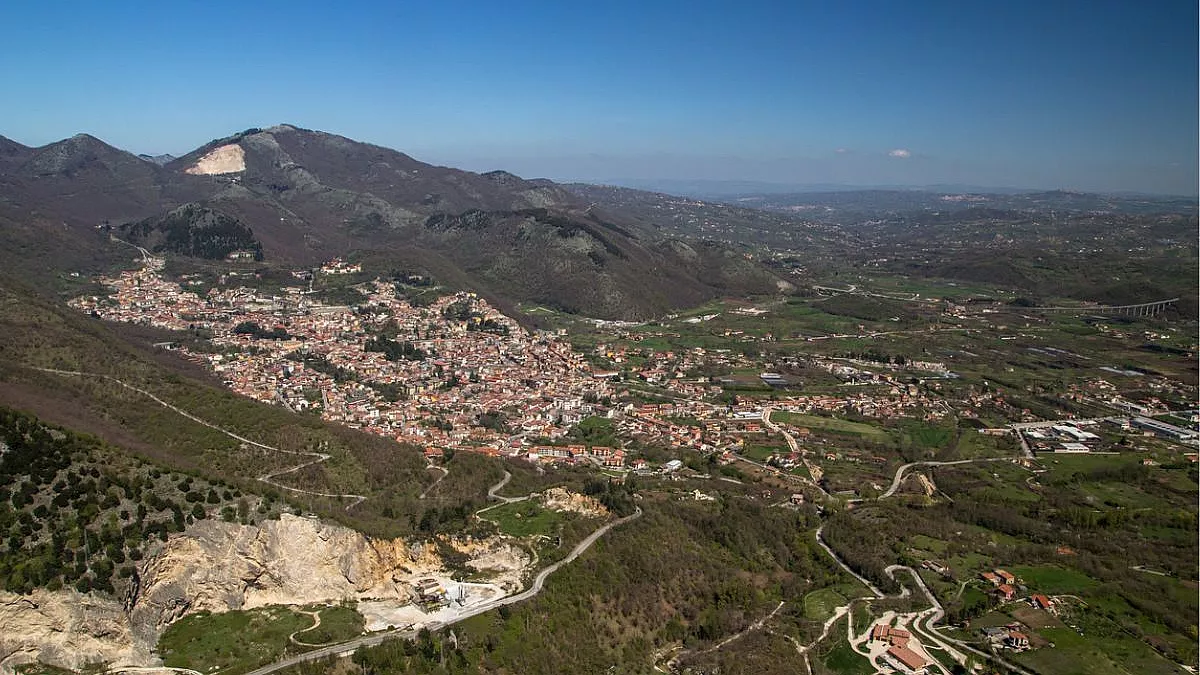 Montella (Avellino, Irpinia) dall'alto