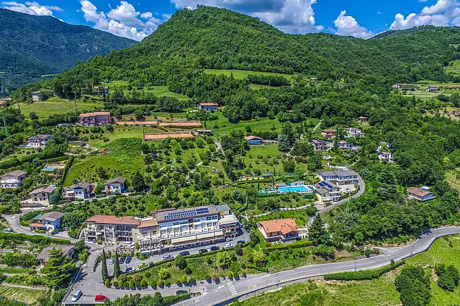 Tremosine dall'alto