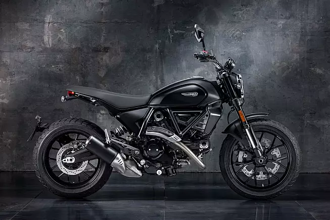 Ducati Scrambler Icon Dark 2025 (vista laterale)