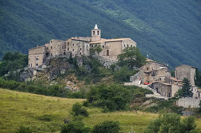La frazione di Roccacaramanico a Sant'Eufemia a Maiella.