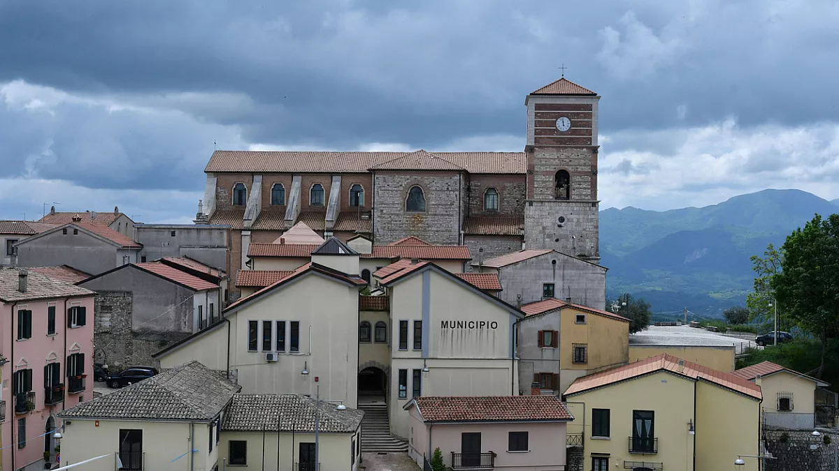 Sant'Angelo dei Lombardi e la sua magnifica Abbazia del Goleto