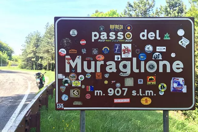 Cartello del Passo del Muraglione, o Passo dell'Amicizia