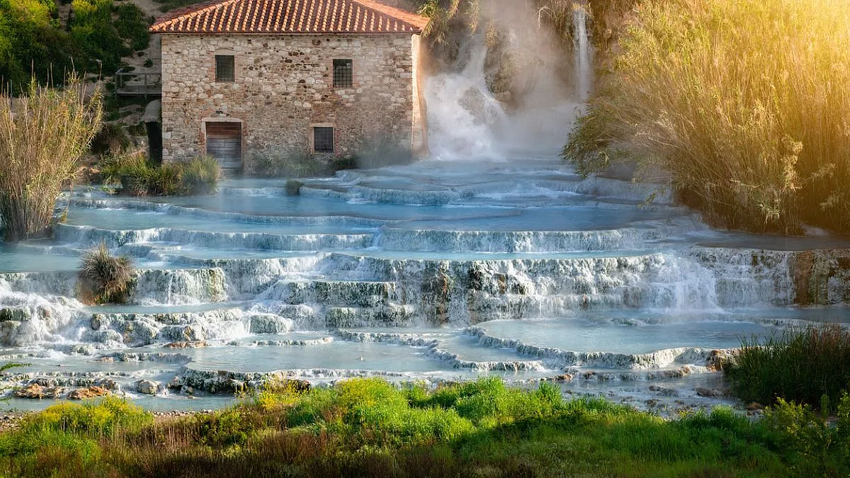 Cascate del Mulino, le terme naturali di Saturnia, Toscana