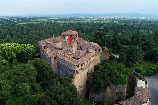 Castello di Montechiarugolo, Parma, Italia. D-VISIONS / Shutterstock.com
