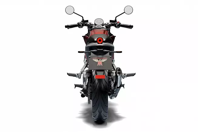 Moto Morini 3 e mezzo Sport rossa, dietro