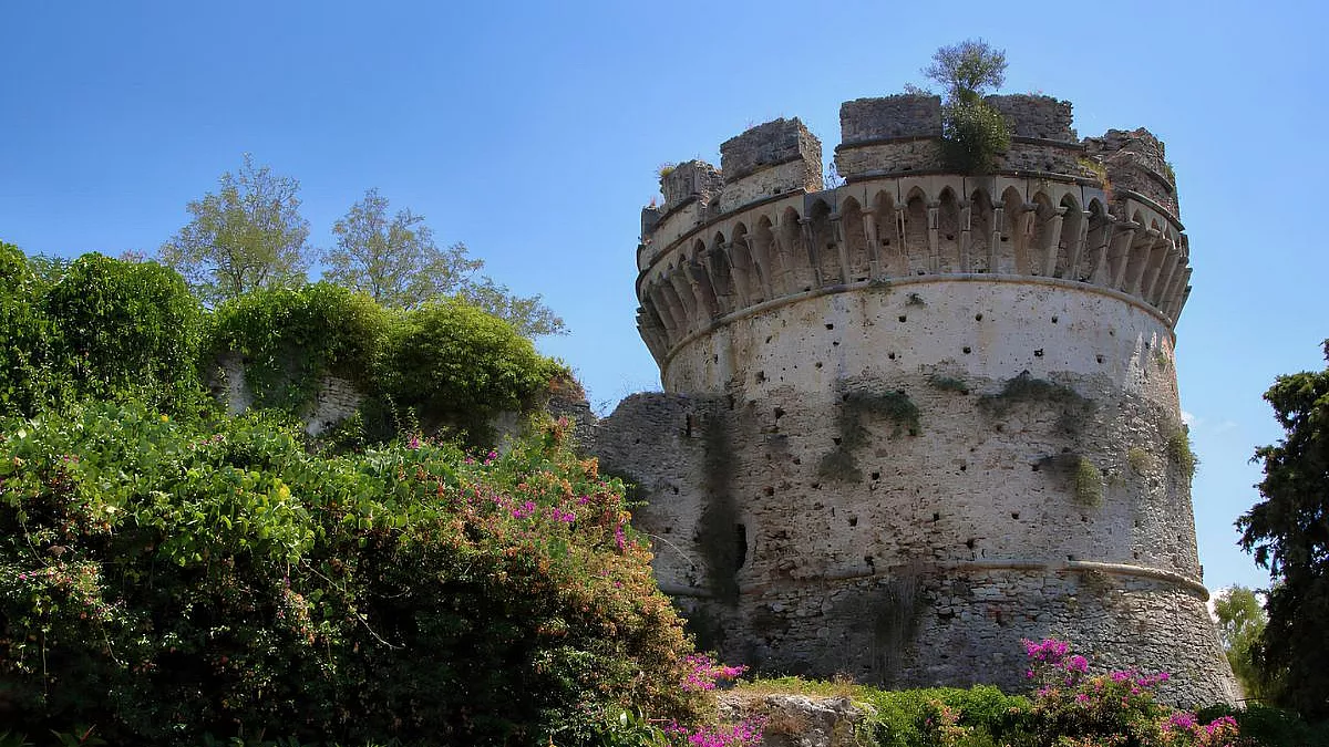 Belvedere Marittimo, punto di partenza dell'itinerario sul Passo dello Scalone