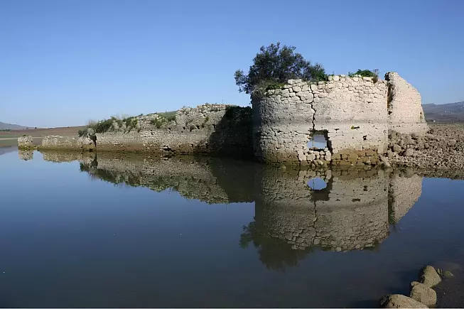 Fortino di Mazzallakkar. Ennio Gurrera, Wikimedia Commons