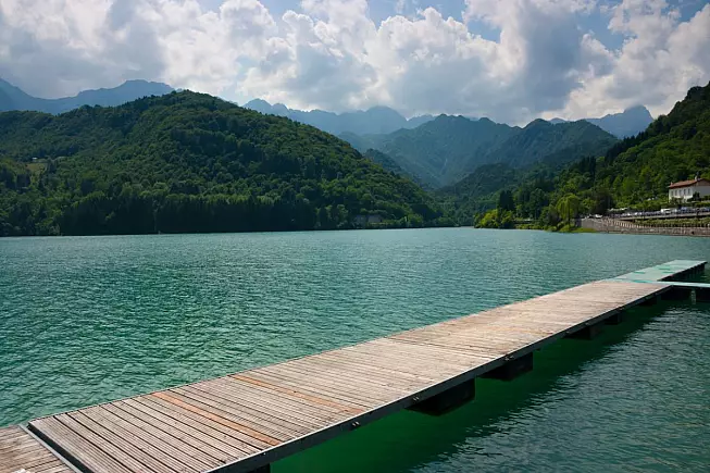 Lago di Barcis, ponte galleggiante, Valcellina