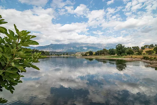 Lago Viroi a 3 km da Argirocastro, Albania