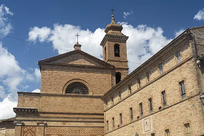 Il centro storico di Montefiore dell'Aso. 