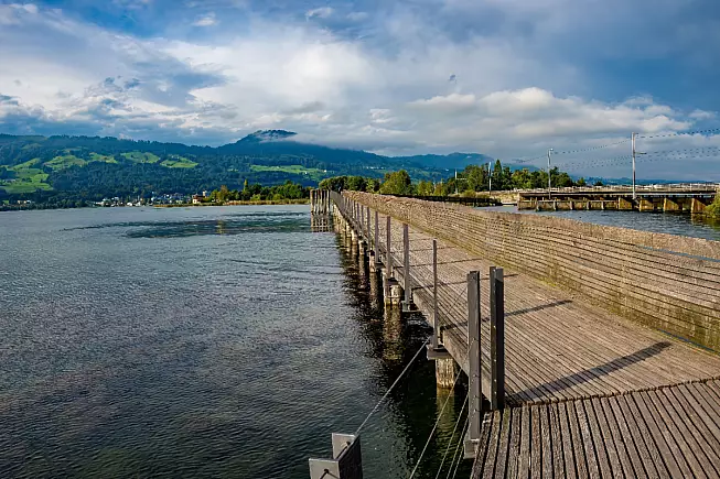 Ponte di legno di Rapperswil-Hurden sul Lago di Zurigo, Rapperswil-Jona