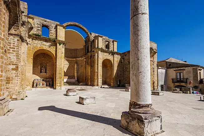 Le rovine del Castello Normanno di Salemi. 