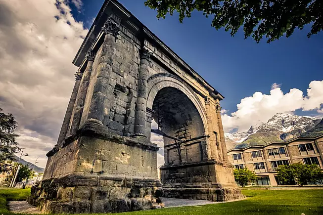 Arco di Augusto, Aosta