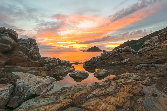 Argentario, Isola Rossa. Spiaggia del mar morto. 28050552