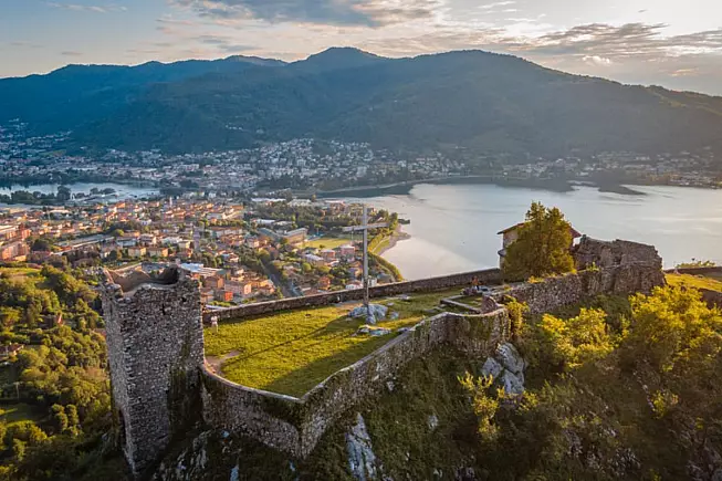 Castello dell'Innominato, o Rocca di Vercurago. Lecco