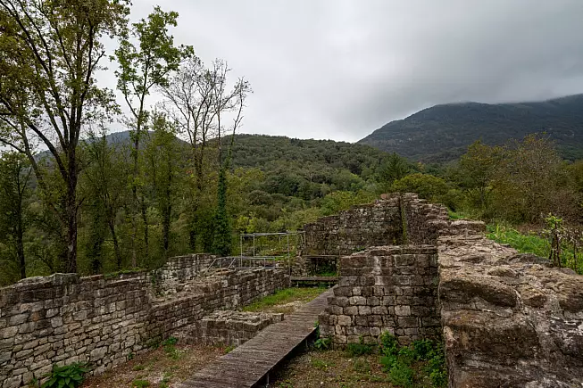 Castello di Meduno. Shutterstock_2537101963
