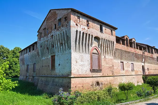 Castello medievale di Roccabianca, provincia di Parma. Miti74/Shutterstock.com
