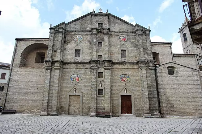 Cattedrale di San Pietro Apostolo, Tempio Pausania