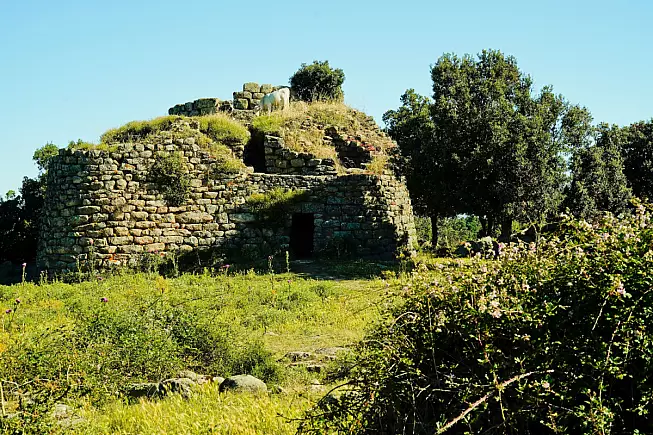 Correboi, area archeologica di Loelle. Nuoro, Sardegna. Shutterstock_2359487143