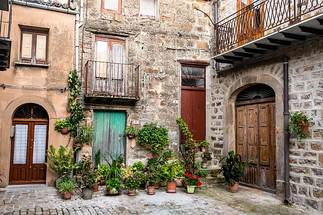Particolare del borgo storico di Geraci Siculo, Comune Fiorito. 