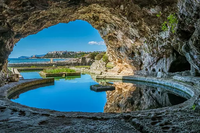 Grotta di Tiberio, Sperlonga