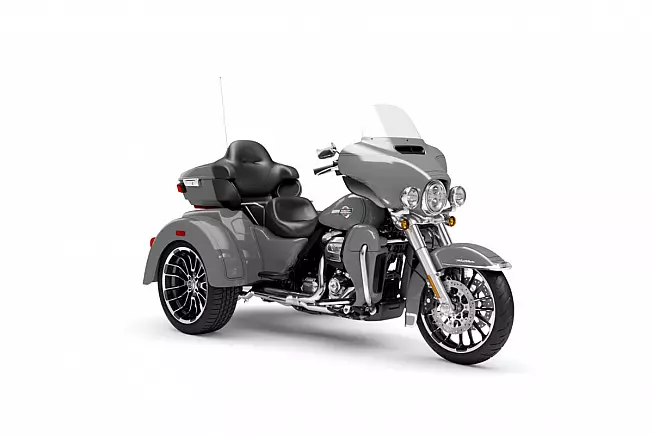 Harley Davidson Tri Glide Ultra 2025. Chrome, Billiard Gray