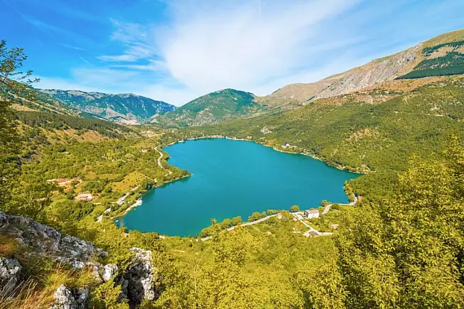 Lago di Scanno e le Gole del Sagittario. 1515764423