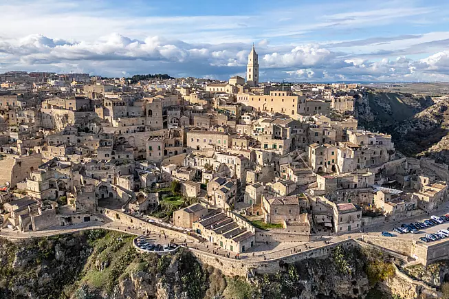 Matera, la Città dei Sassi. Shutterstock_2561363615