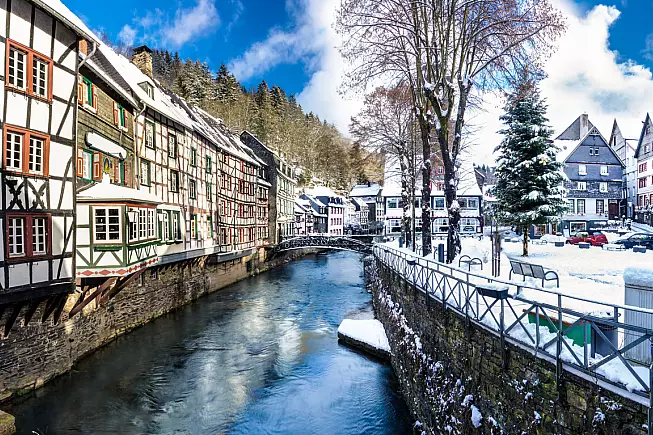Monschau è bella anche d'inverno, ricoperta di neve!