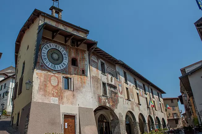 Orologio Planetario Fanzago, Clusone. iStock-1410459424