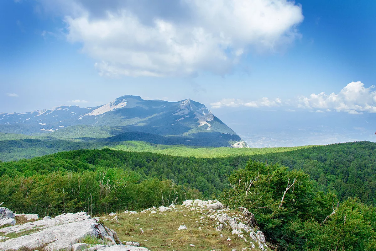 Parco nazionale del Cilento, Vallo di Diano e Alburni. Vista dal Monte Panormo. Shutterstock_1819400072