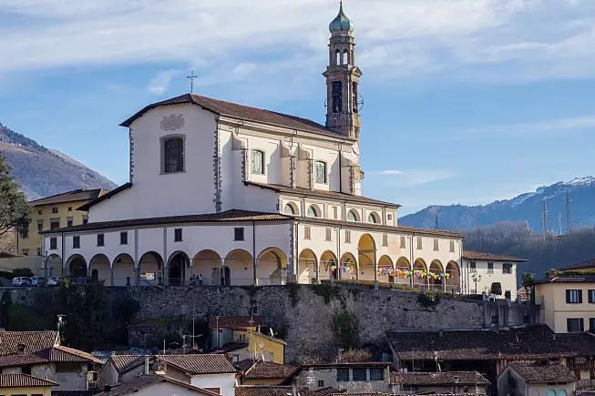 Parrocchia di Santa Maria Assunta, Vertova. Shutterstock_1650201646