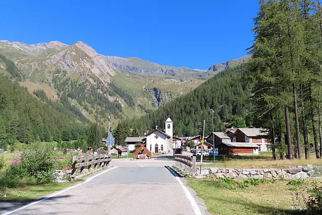 Piamprato nella Val Soana, nel Parco Nazionale Gran Paradiso. Shutterstock_1796907355